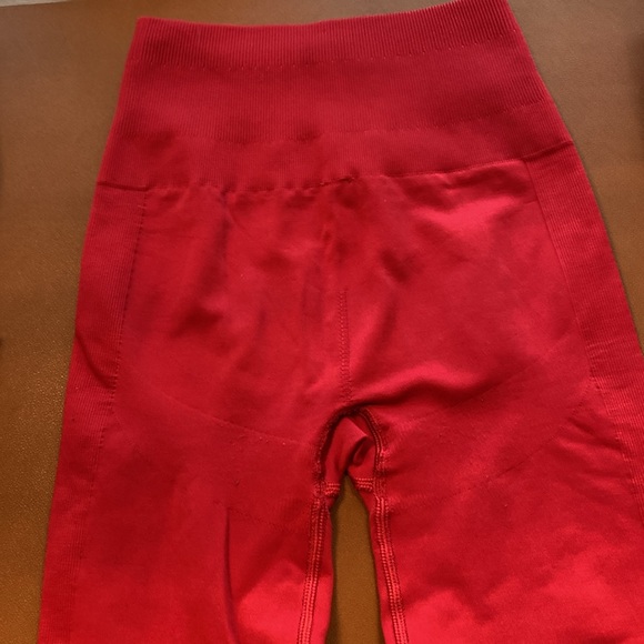 Lululemon Workout Set of 4 | Size 0 leggings, Size 4 tanks in GUC - Picture 8 of 13